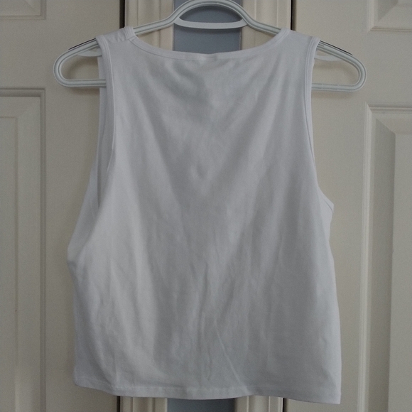 Yogalicious Airlite Pink Twist Front Crop & Airlite Basic  White Crop Tank 2pk L - Picture 9 of 12